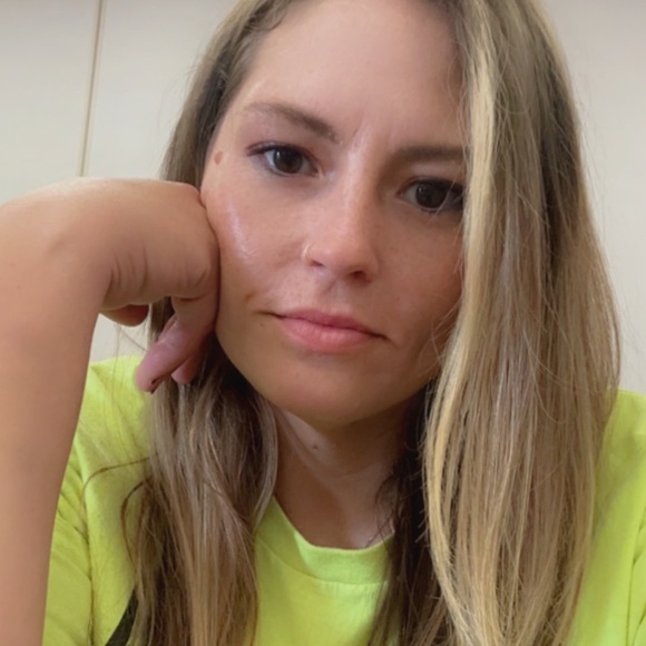 Meet your Posher, Lauren - Picture 1 of 1